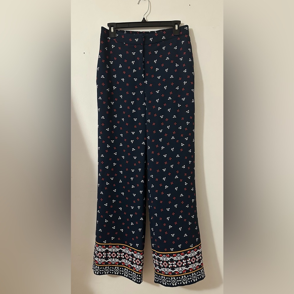 H&M Navy Pants with Red and White Floral Design SZ 8